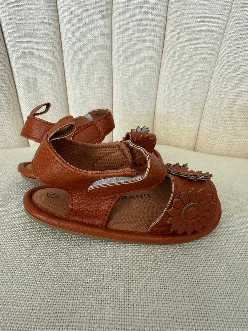 baby size 3 sandals LUCKY BRAND faux leather flower brown walker infant cute fun